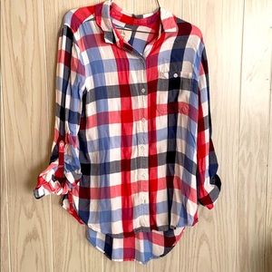 Long sleeve Tshirt button down